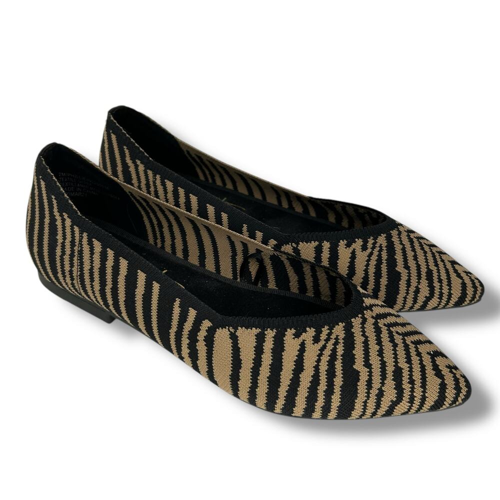 Nanette Lepore zebra Stripe Pointy toe flats Size 7 Tan Black Ballet Flats Knit